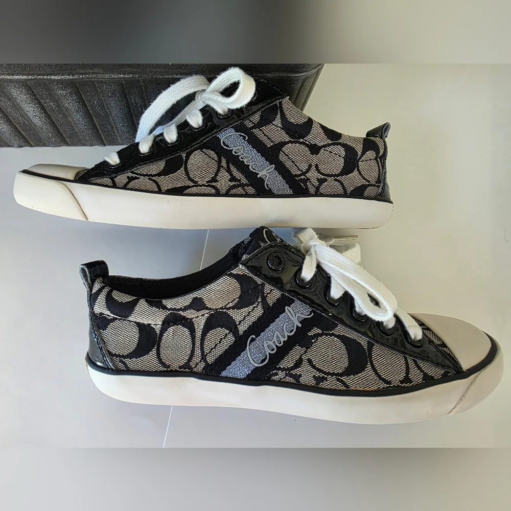 Coach Gibson Sneakers SZ 7B Signature Canvas Black White Lace Up Low Top Y2K - Picture 5 of 13